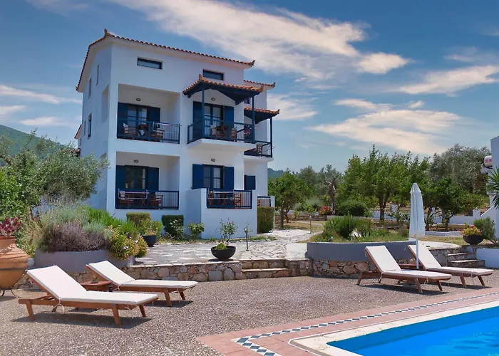 Agelos Aparthotel Skopelos Town