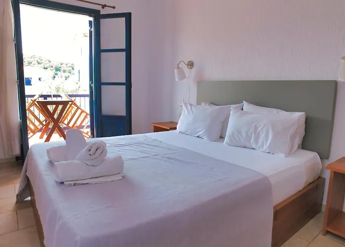 Agelos Aparthotel Skopelos Town
