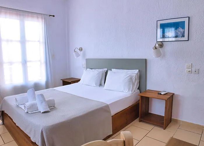 Agelos Aparthotel 3*