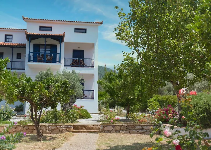 Agelos Aparthotel Skopelos Town