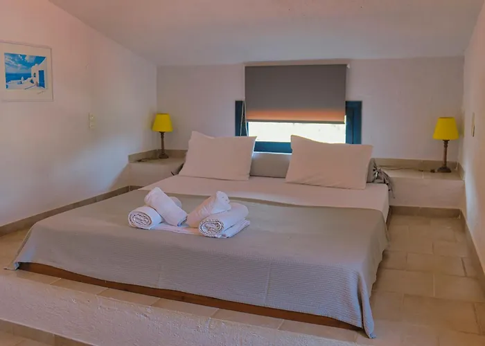 Agelos Aparthotel Skopelos Town